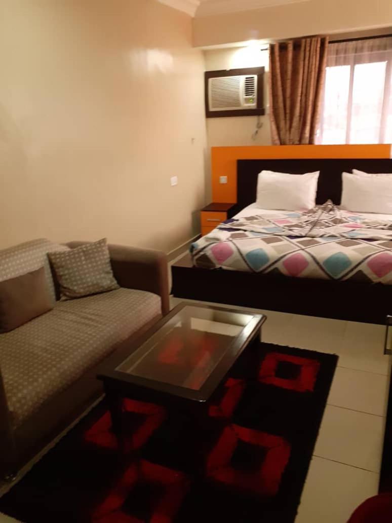 Alluring View Hotel - Toyin Sreet Ikeja Habitación foto